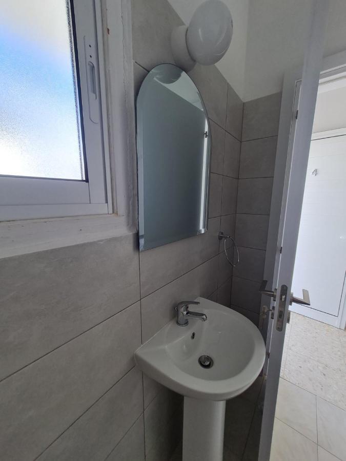 Almyria Apartments - By Imh Travel & Tours Paphos Kültér fotó