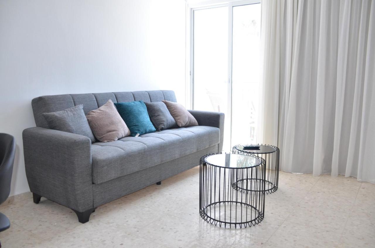 Almyria Apartments - By Imh Travel & Tours Paphos Kültér fotó