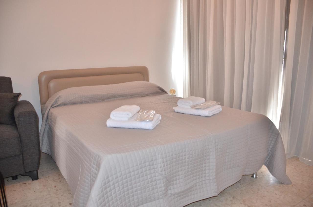 Almyria Apartments - By Imh Travel & Tours Paphos Kültér fotó